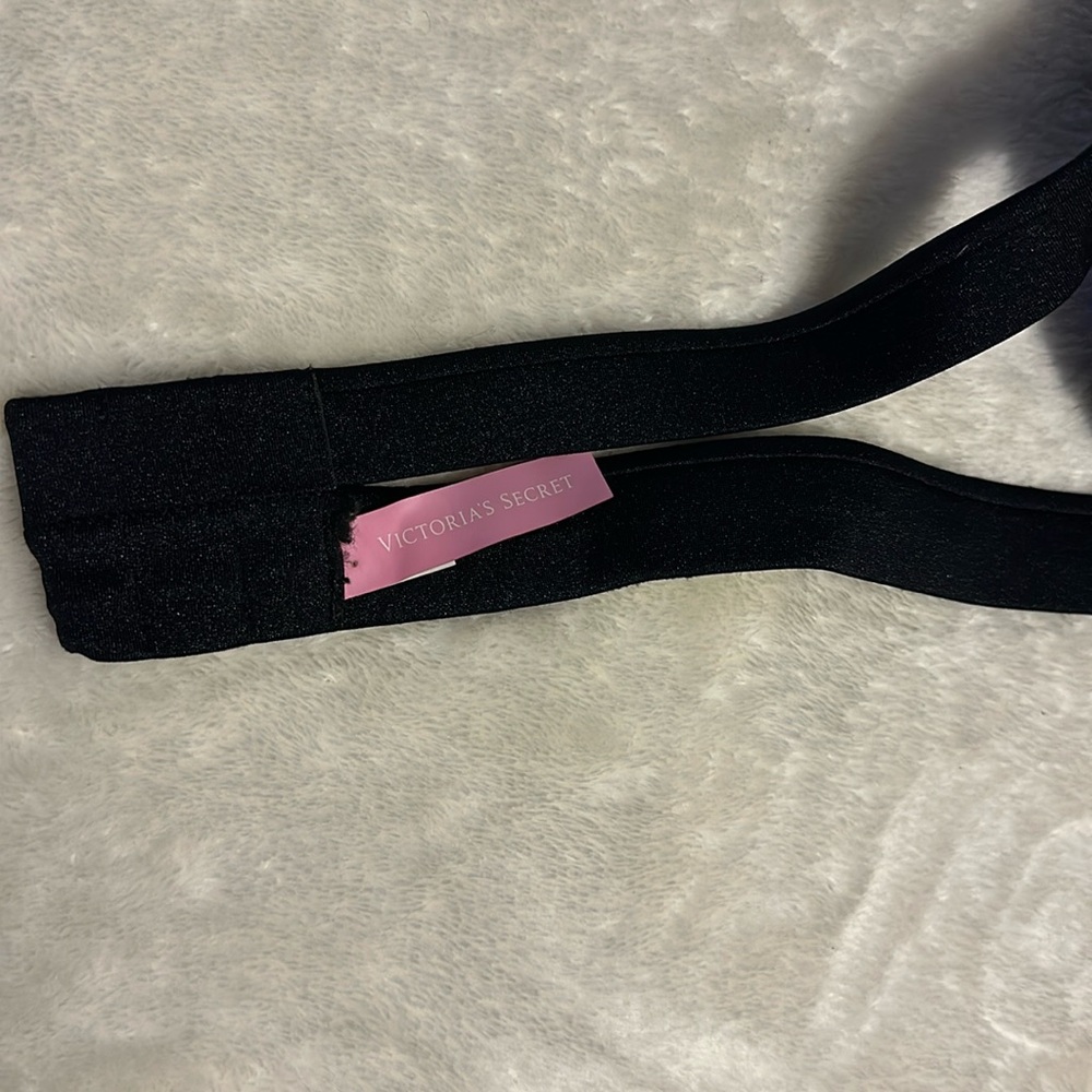 Victoria’s Secret push up bikini top - Picture 3 of 4